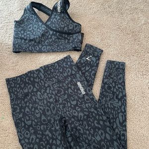 Womens gymshark adapt animal set. Both size small!